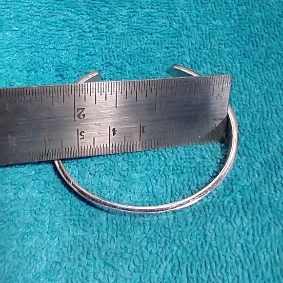 Silver Inspirational Cuff Arrow Stainless Steel Bracelet - Picture 2 of 4